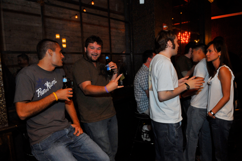 Illustration for article titled Kotaku's E3 Party: Great Success